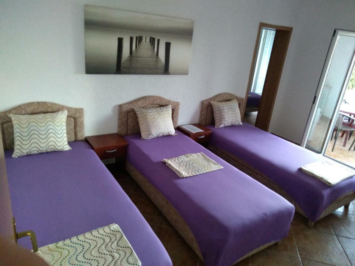 Apartments Music Sutomore Luaran gambar