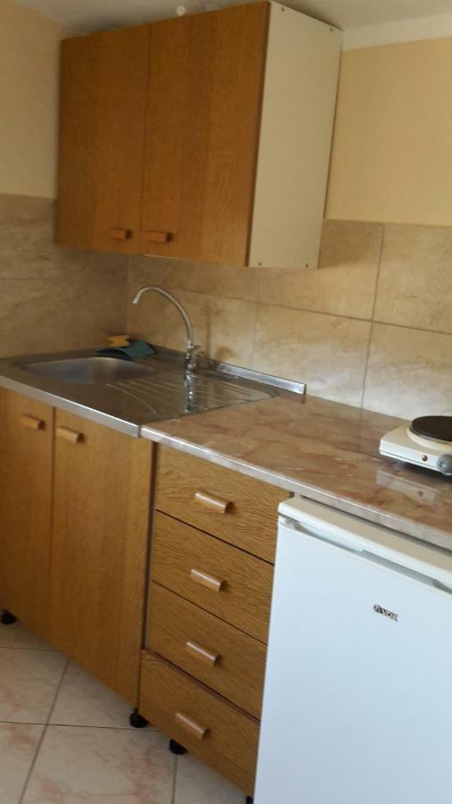 Apartments Music Sutomore Luaran gambar