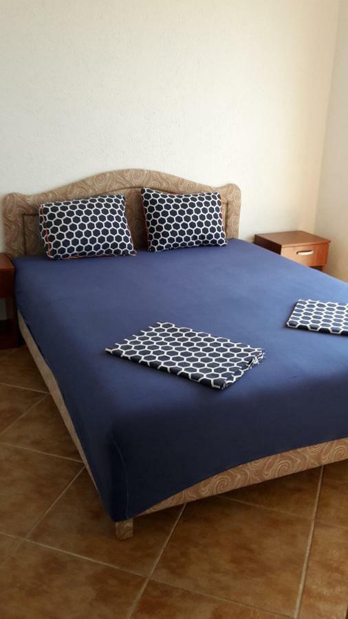Apartments Music Sutomore Luaran gambar